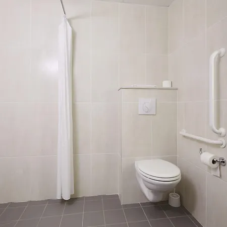 B&B Hotel Evreux Ξενοδοχείο 2*