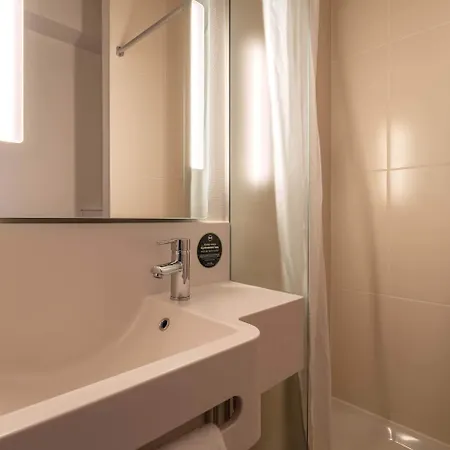 B&B Hotel Evreux Hotel 2*