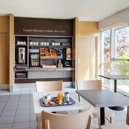 B&B Hotel Evreux Hotel