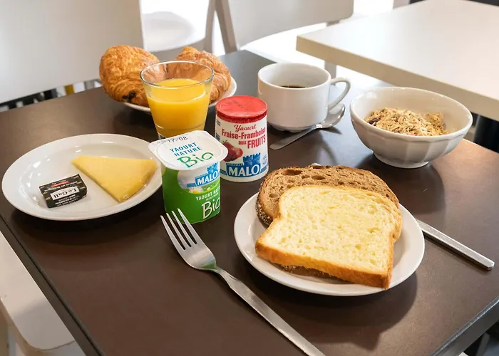 B&B Hotel Evreux Hotel