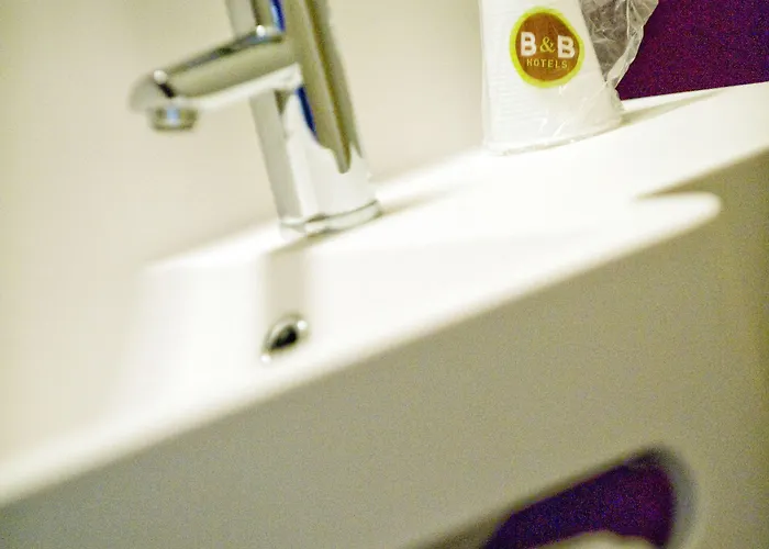 B&B Hotel Evreux Hotel